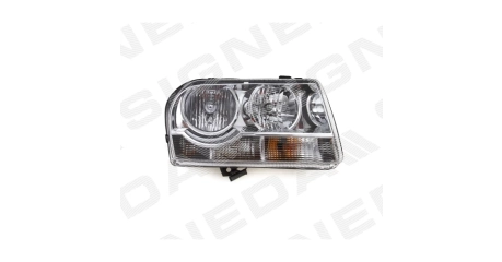 Chrysler 300 C  05-06 Фара R